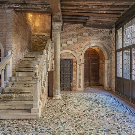 Palazzo Soranzo Piano Nobile Canal View * البندقية